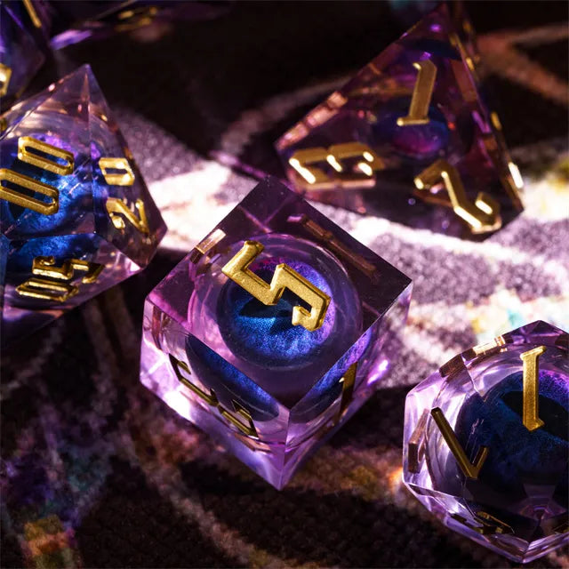 Moving Liquid Core Eye Bal Dice Set