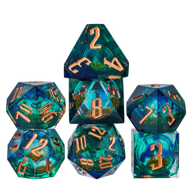 Liquid core Sharp edge dice