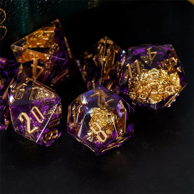 Handmade sharp edge Feather&Goldfoil DND Dice
