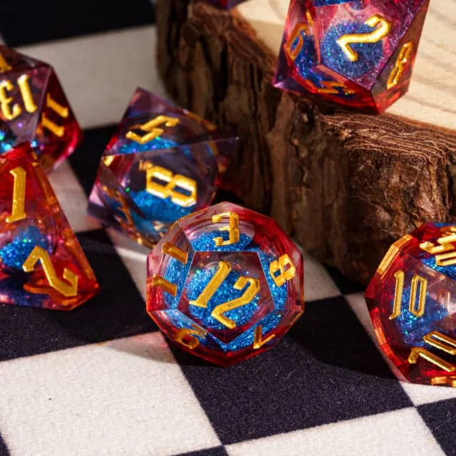 Liquid core Sharp edge dice