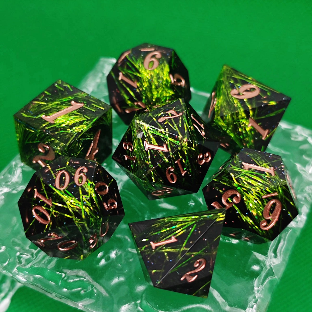 Handmade sharp edge dice ribbon