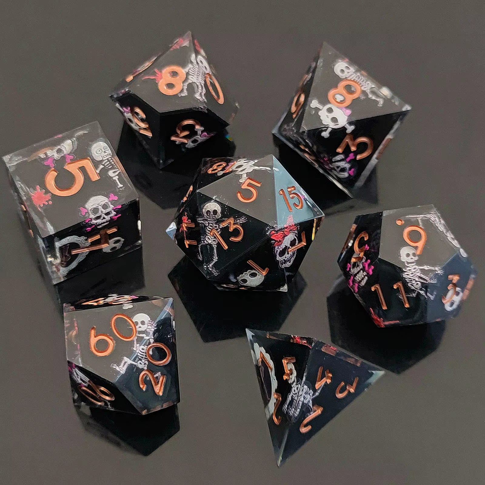 Handmade sharp edge dice dubbele layer skeleton
