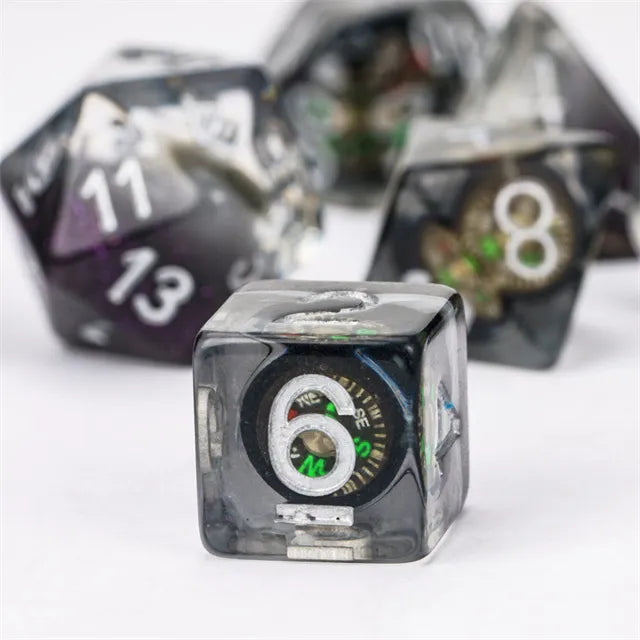 Compass dice set